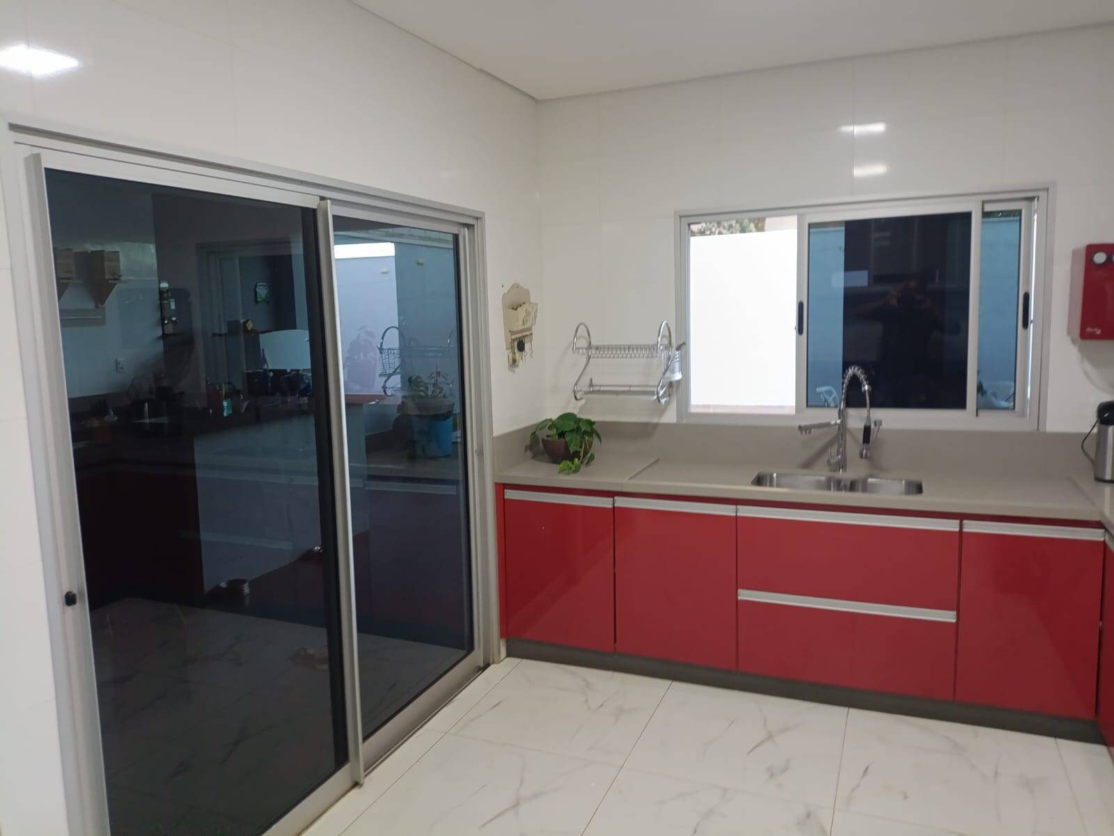 Casa à venda com 4 quartos, 400m² - Foto 4