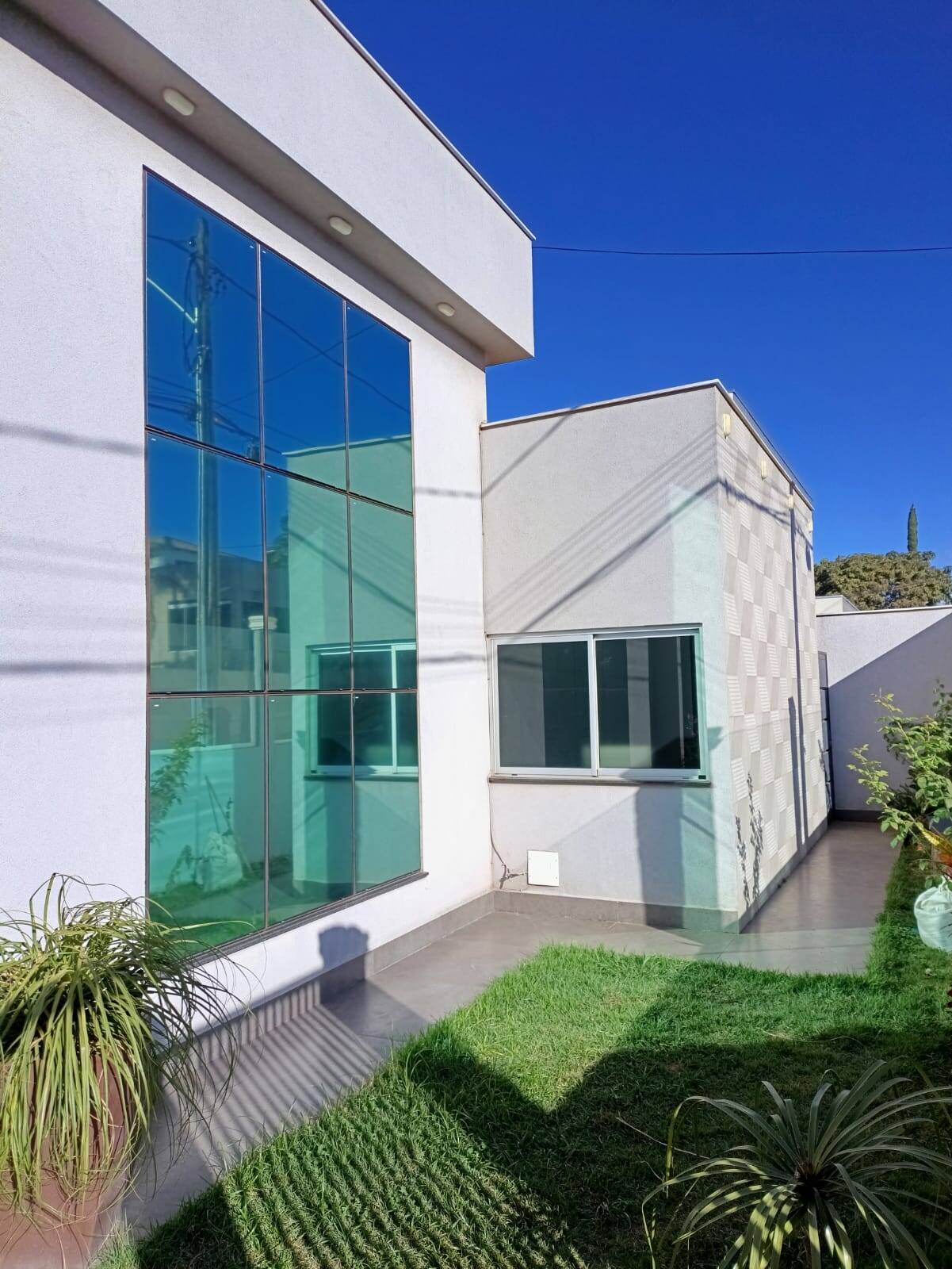 Casa à venda com 4 quartos, 400m² - Foto 1