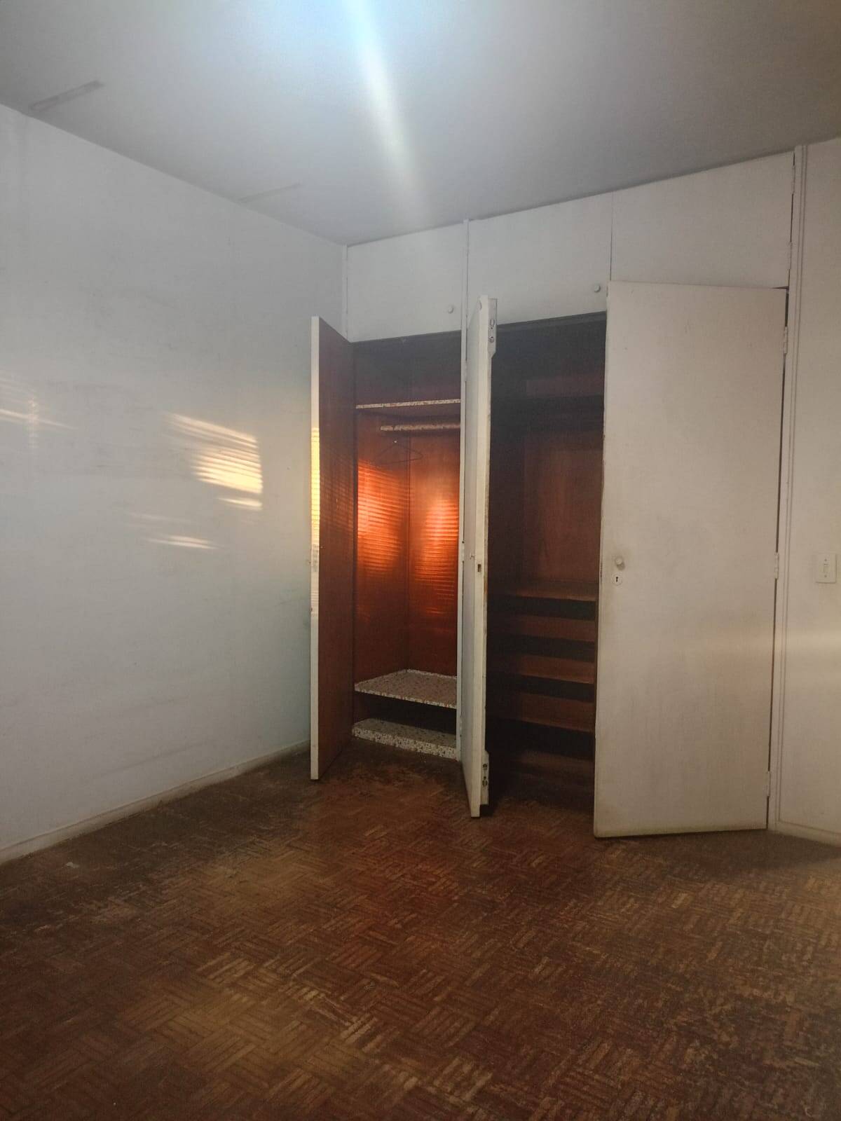 Apartamento à venda com 3 quartos, 158m² - Foto 15