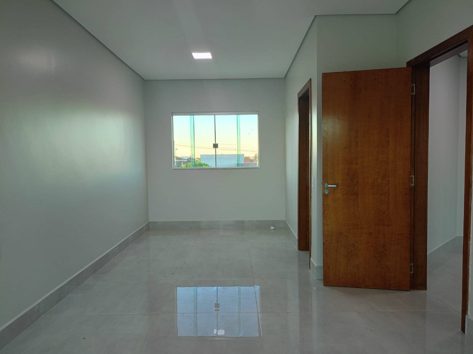 Casa à venda com 4 quartos, 220m² - Foto 11