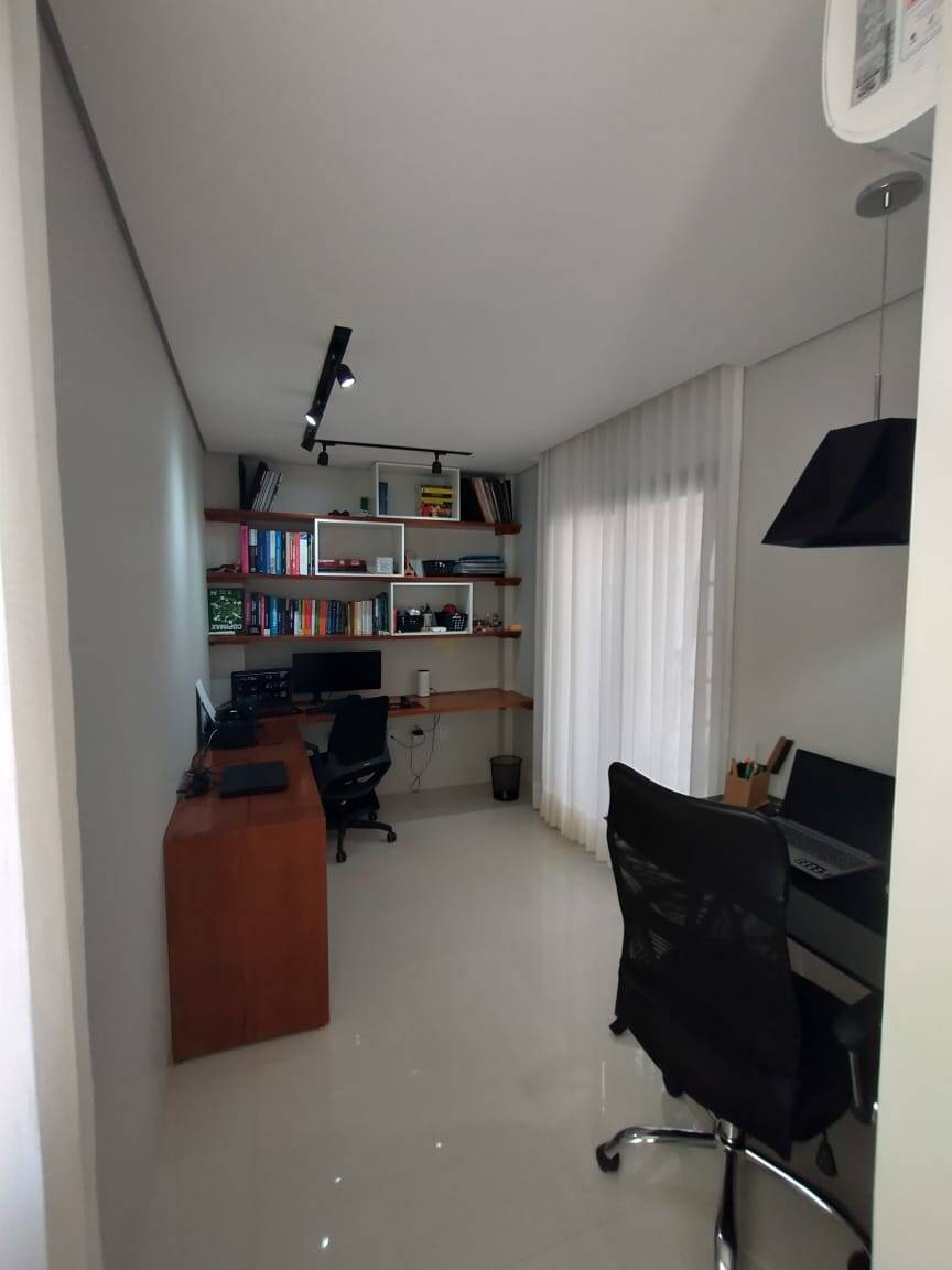 Casa à venda com 6 quartos, 534m² - Foto 4