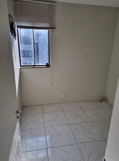 Apartamento à venda com 3 quartos, 68m² - Foto 2