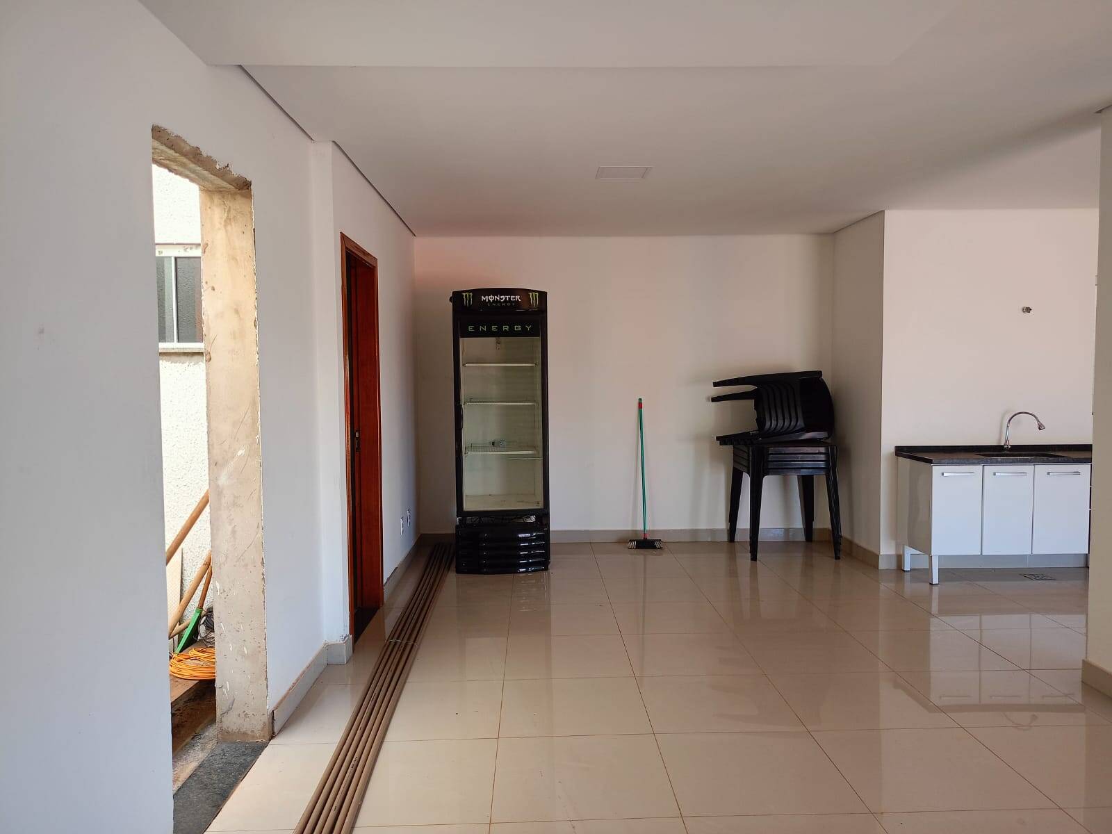 Loja-Salão para alugar, 63m² - Foto 4