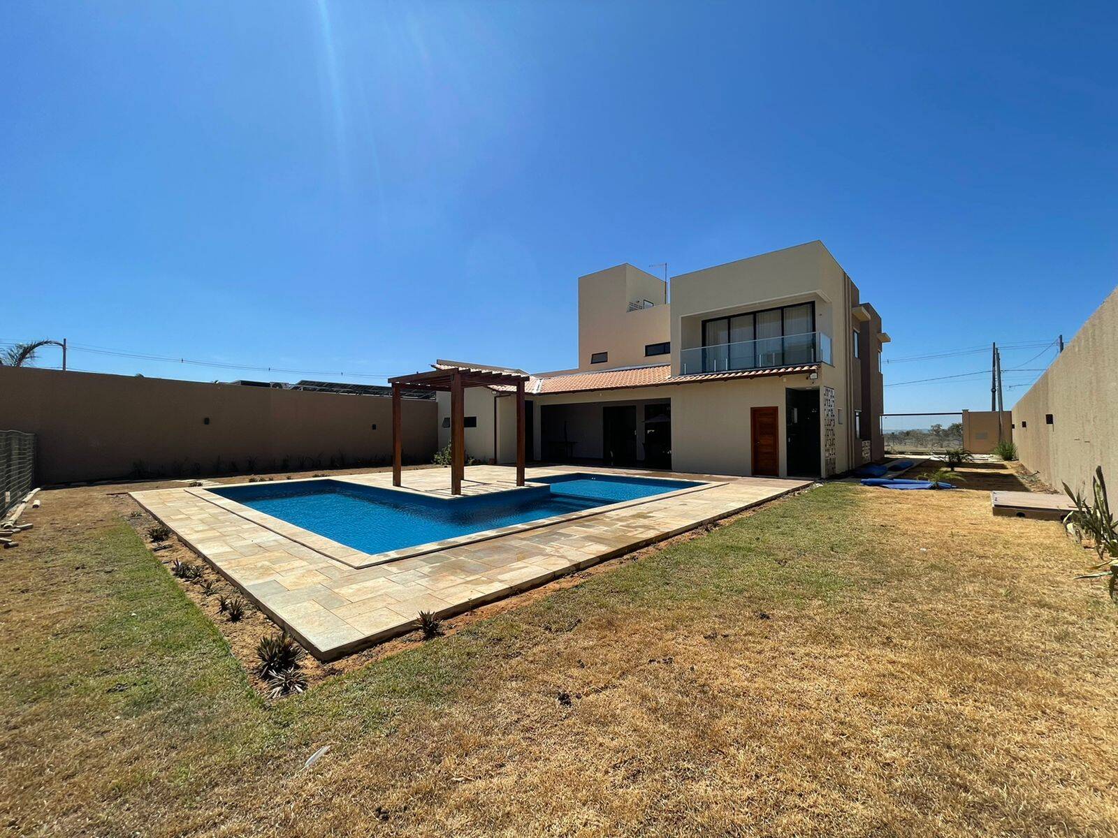 Casa à venda com 5 quartos, 534m² - Foto 2