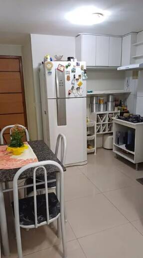 Apartamento à venda com 3 quartos, 95m² - Foto 3